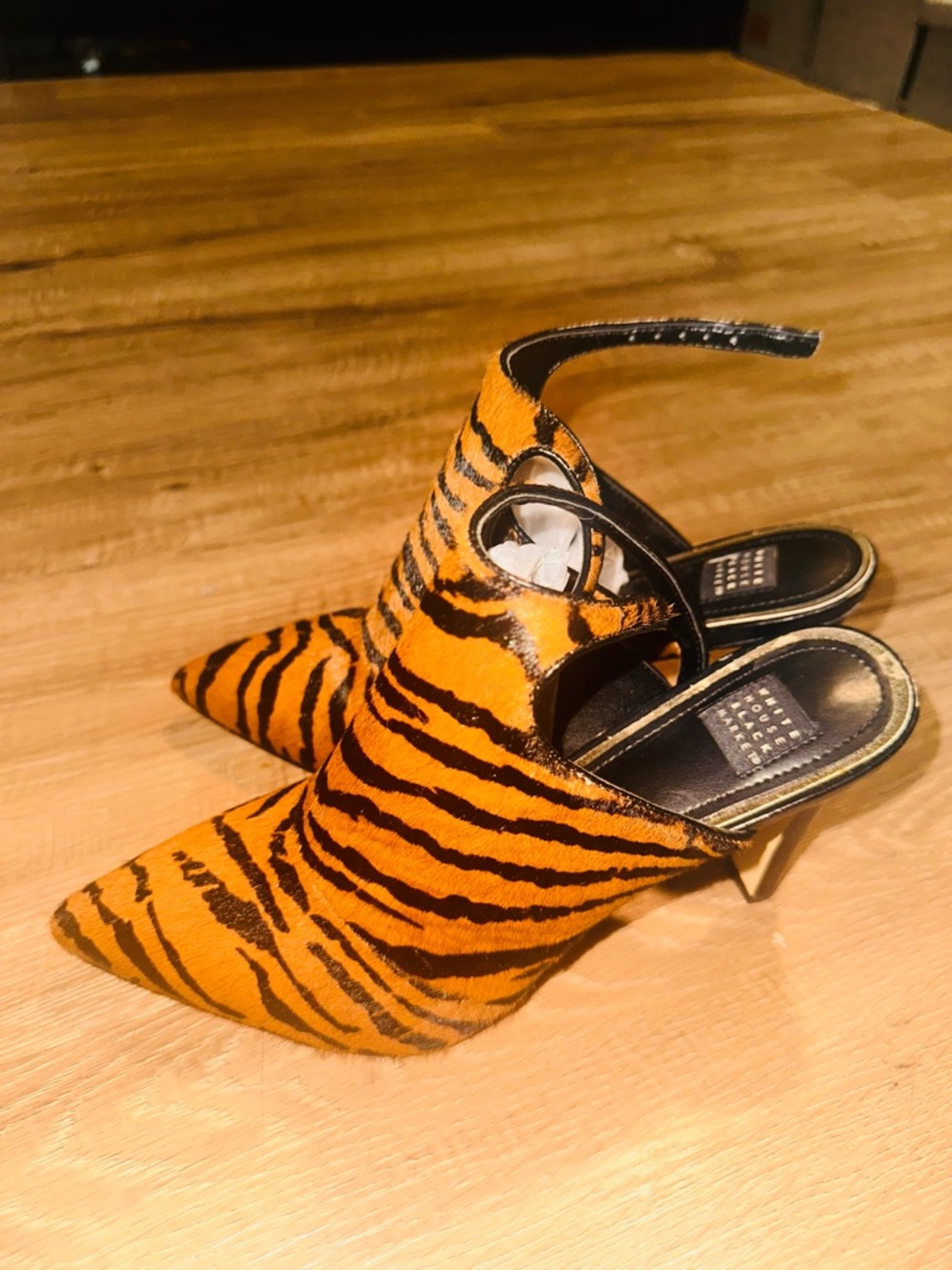 White House Black Market Orange and Black Tiger-Print Pointed Mules
